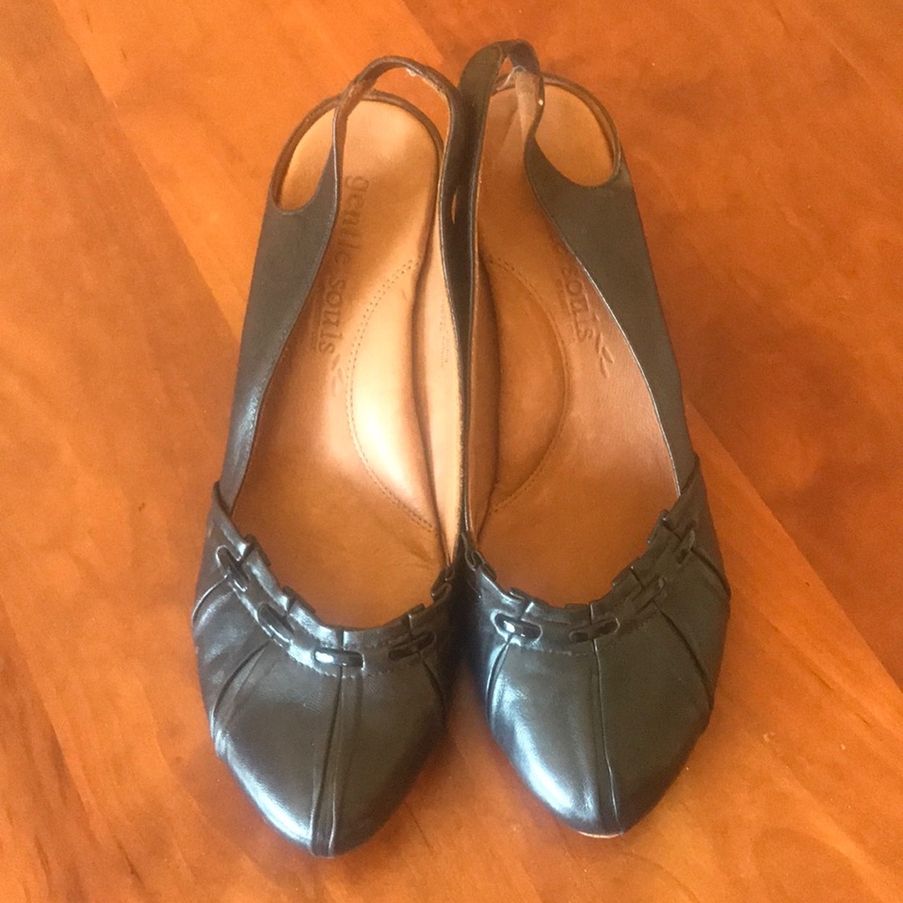 Gentle Souls sling back leather shoes size 8